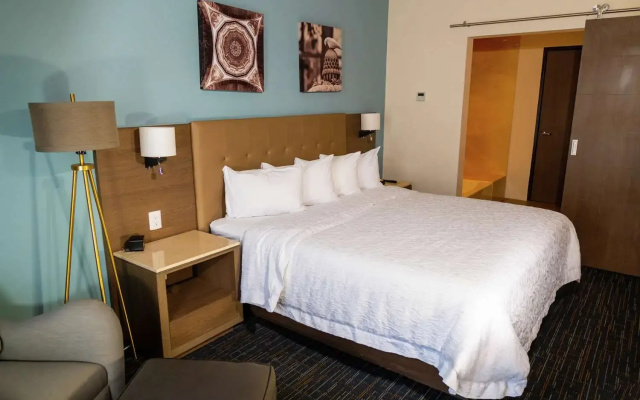 Hampton Inn by Hilton Celaya