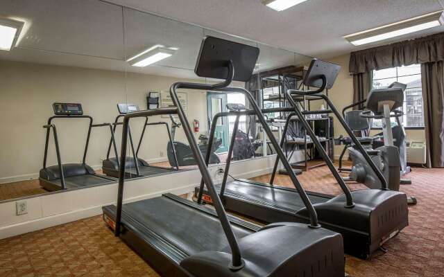 Quality Inn & Suites Hanes Mall