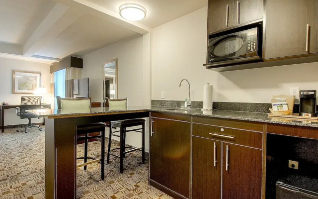 Quality Inn & Suites North- Legoland Area