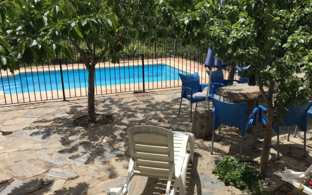 Mountain Escape in Laroya