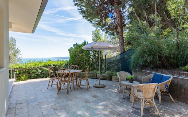 Villa Acquamarina in Rocca San Giovanni