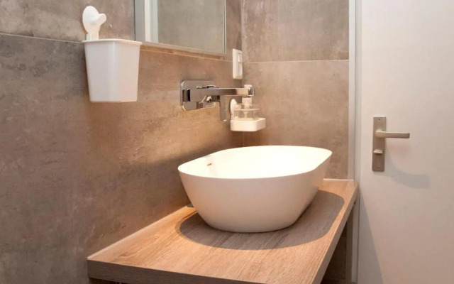 Residence Flower Market