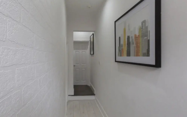 Townhouse Plus @ 40 West St