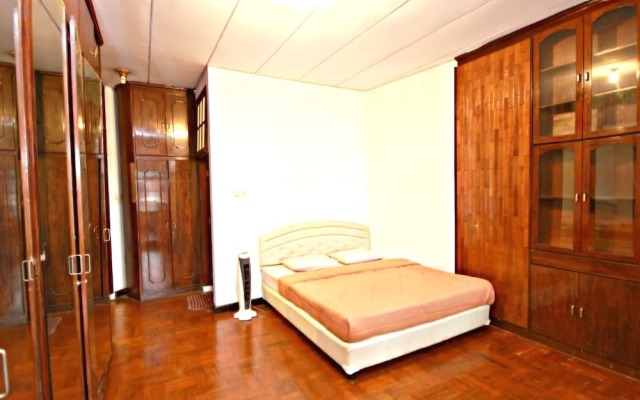 De Bale Pakuan Town House