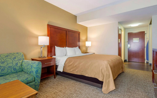Quality Inn & Suites Olde Town