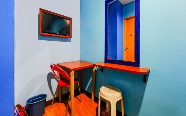 OYO 861 Rosas Travellers Inn