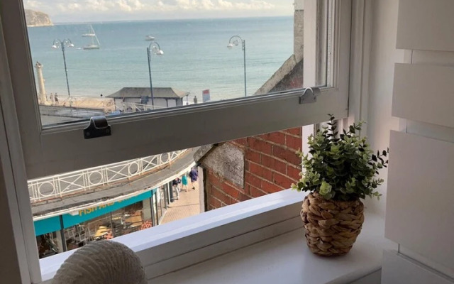 Apartment - Centre of Swanage Stunning Sea Views