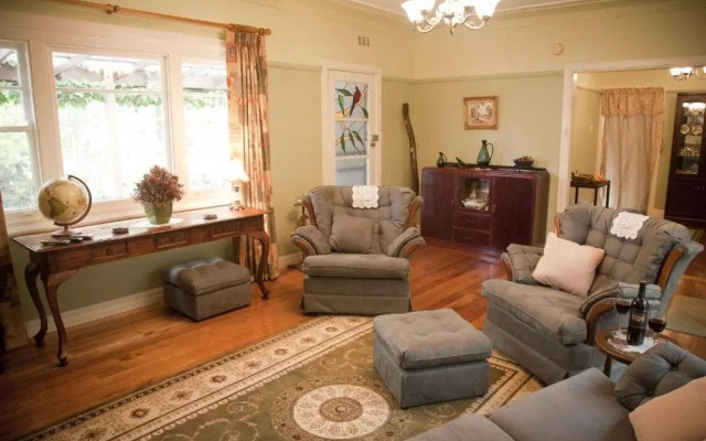 Rosella Cottage
