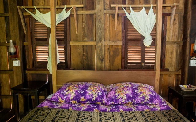 Le Bout du Monde Khmer Lodge