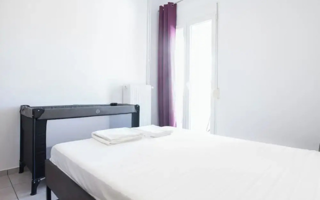 Stylish 1 Bd Apt w Balcony in Petralona