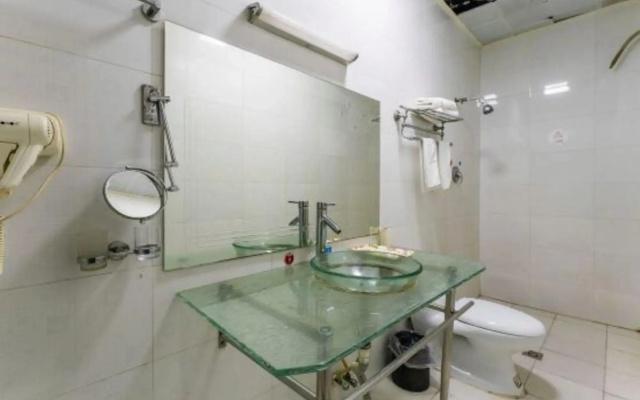 Urumqi Xinwanxing Hotel