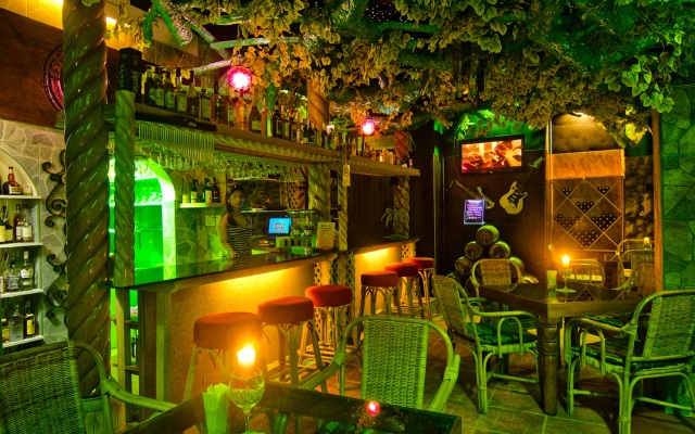 Deep Forest Garden Hotel