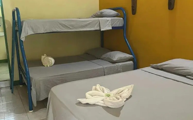 Cabinas Manzanillo Caribe Sur CR