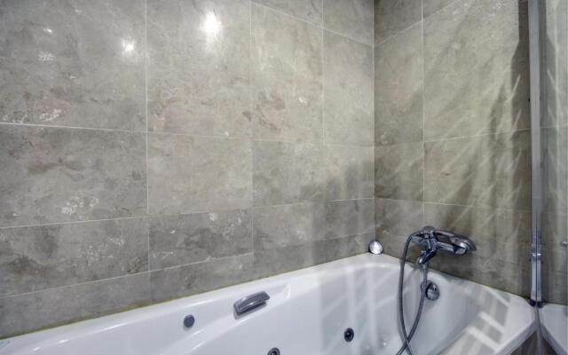 Apartamento 409 marina Real Puerto de la Duquesa playa