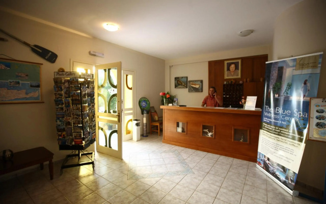 Ormos Atalia Aparthotel