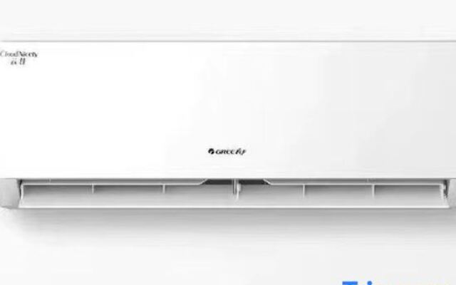 Weary people go back home