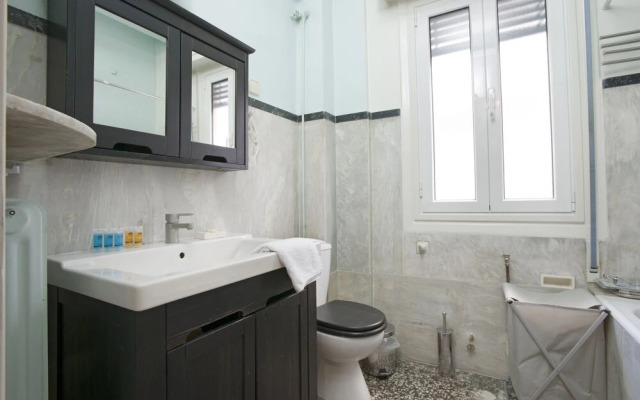 Three bedrooms apartment at the center of Athens