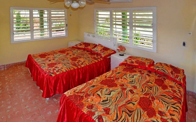 Hostal Eida y Lujan PLAYA LA BOCA