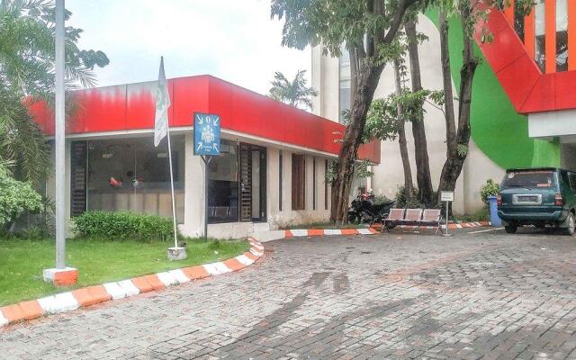 RedDoorz Premium @ Jalan Veteran Bojonegoro