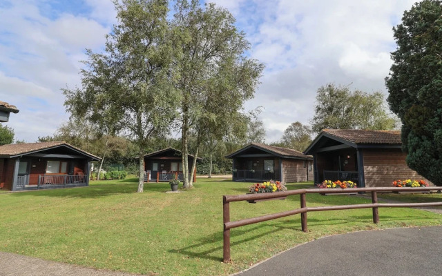 6 Pinewood Retreat