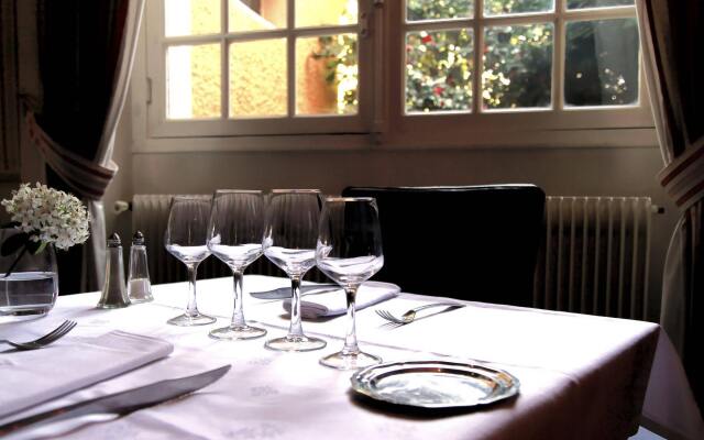 Logis Hotel Des Pyrenees Rest. La Pergola