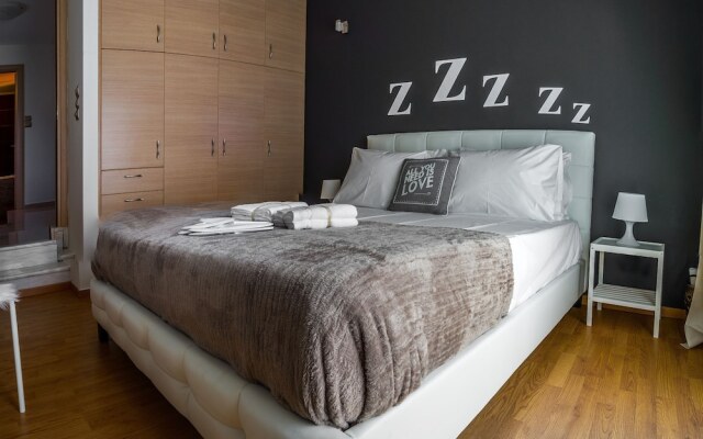 Swan Villa Lygaria