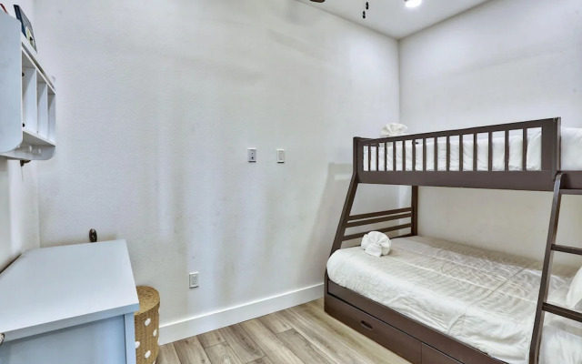 The Harbor Condo 308 - Premier