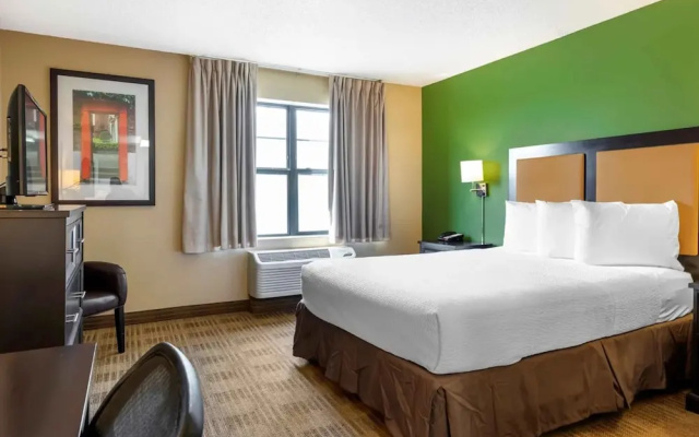Relax Suites Extended Stay - La Mirada - Image 2