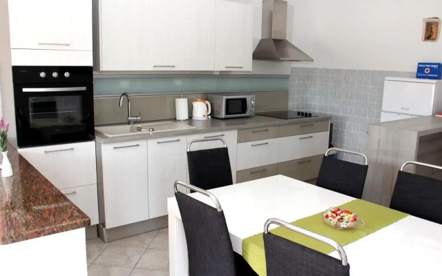 Apartment Bura
