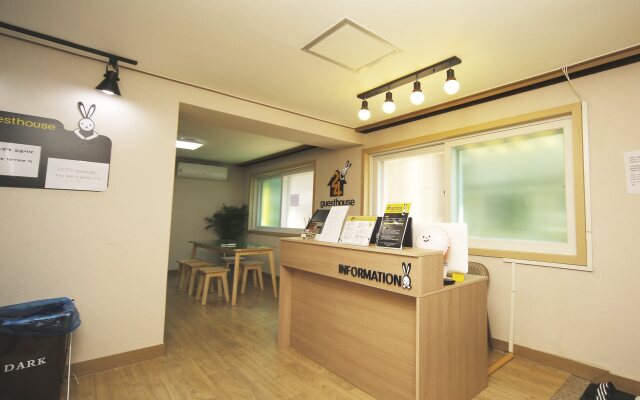 24 Guesthouse Seoul Cheongryangri