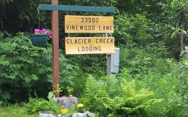 Glacier Creek Lodging