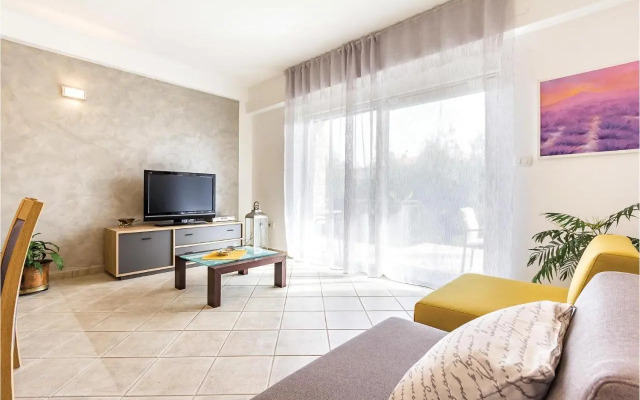 Three-Bedroom Apartment in Medulin