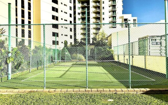 Cairns Apartment Esplanade Ocean Views