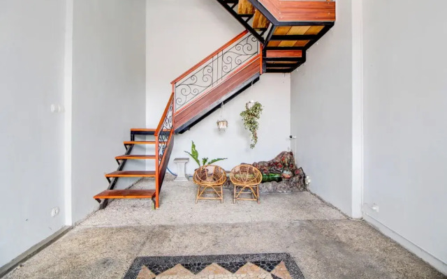 OYO 94364 Dalinah Homestay