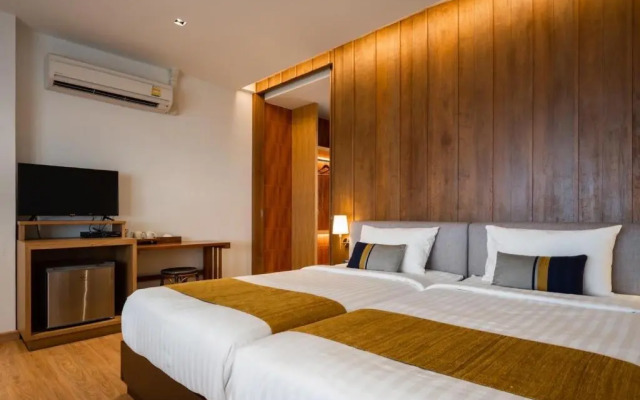 Bansaithong Beach Resort