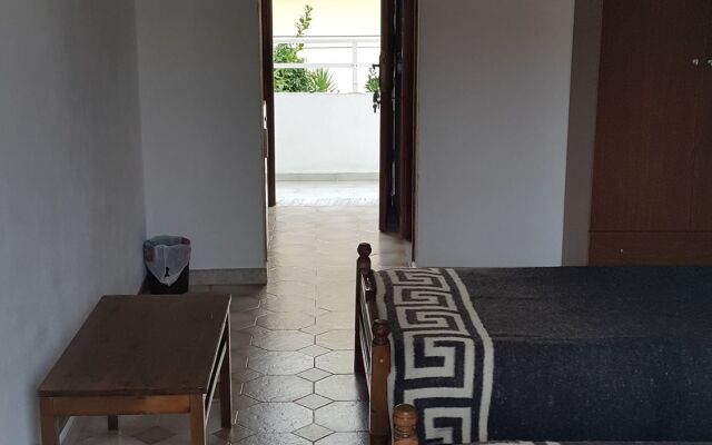 Casa Blue Sarantis
