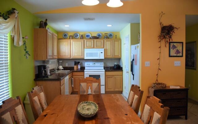 Pinkadot - Four Bedroom Home