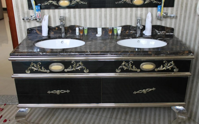 Unison Hotel and Spa