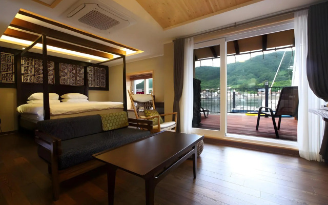 Hansan Marina Hotel & Resort