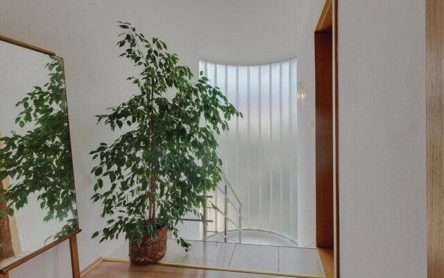 Amazing Home in Stobrec With Wifi and 4 Bedrooms
