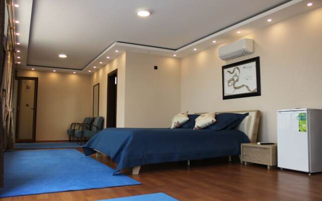 Blue & Green Villa Gursoy