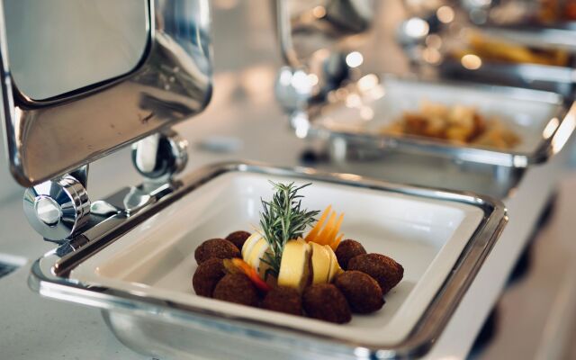 Pyramisa Suites Hotel Cairo