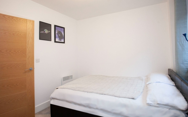 Modern 1 Bedroom Flat In Bristol City Centre