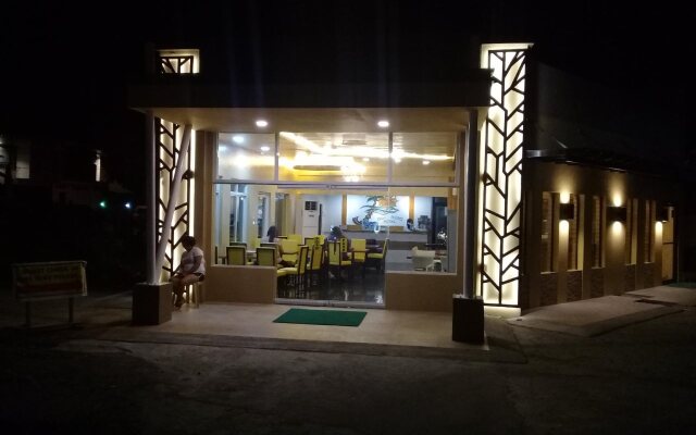 Basic Rooms Hotel