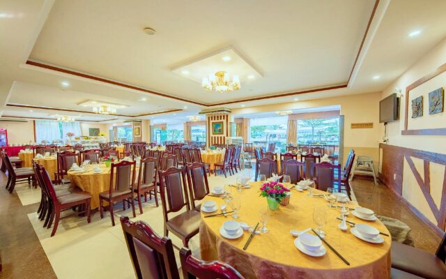 Bao Ninh Beach Resort