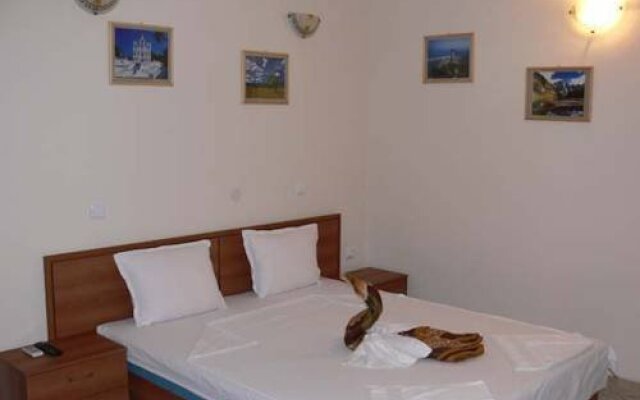 Versai Hotel