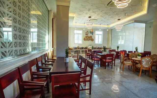 La Castle Hotel
