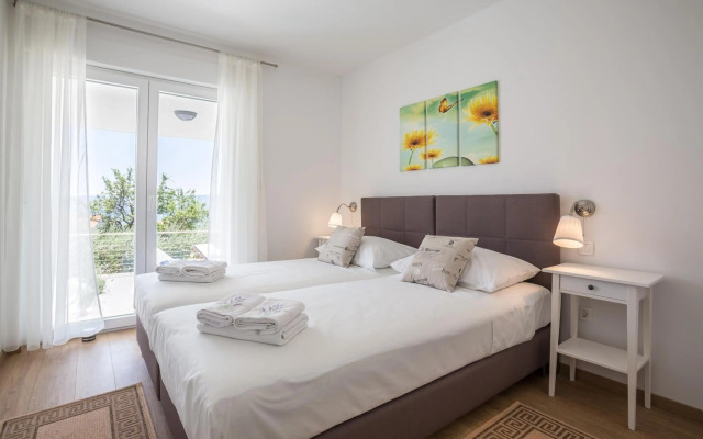 Villa Bol Brac save 15 percent on Split-villas com