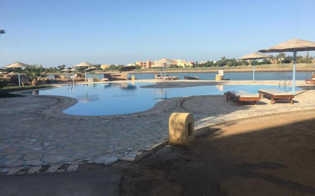 West Golf 1Br