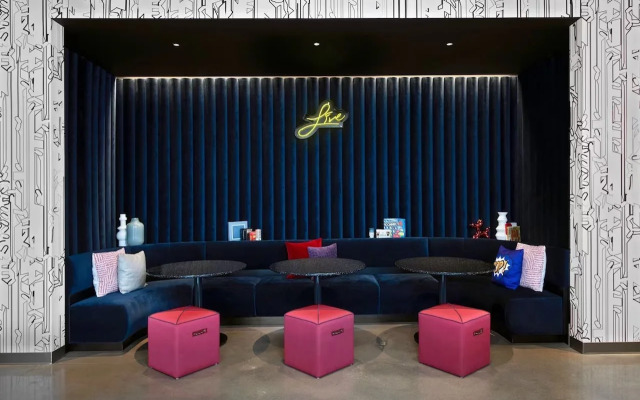 Aloft Kansas City Country Club Plaza